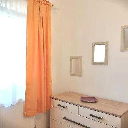Lovely Sea View House 2 In Island Krk Διαμέρισμα Malinska
