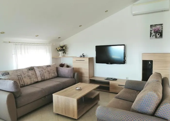 Apartment Lovely Sea View House 2 In Island Krk Malinska